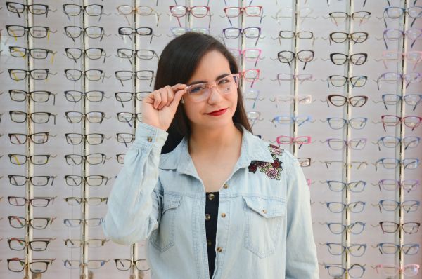 Pourquoi choisir des lunettes Emmanuelle Khanh qui vous ressemblent